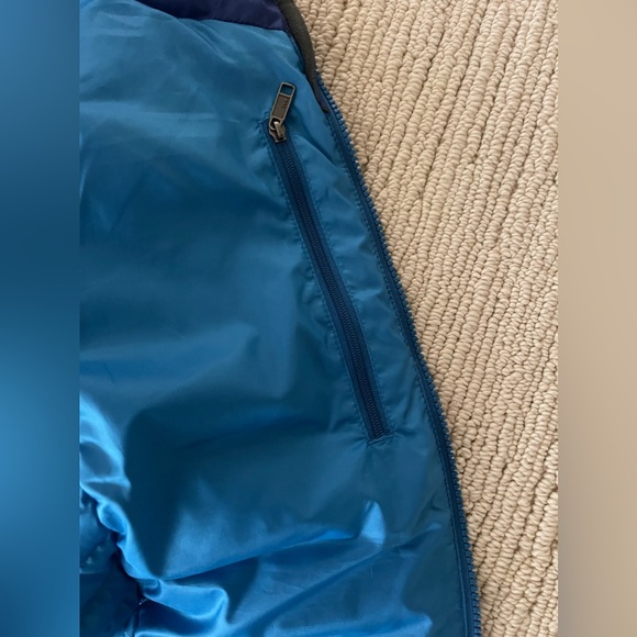 Patagonia women’s down vest. Size L. EUC; like new! Lightweight warmth. - Picture 10 of 10